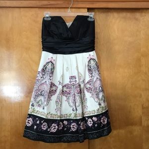 Formal dress with flowered detailing